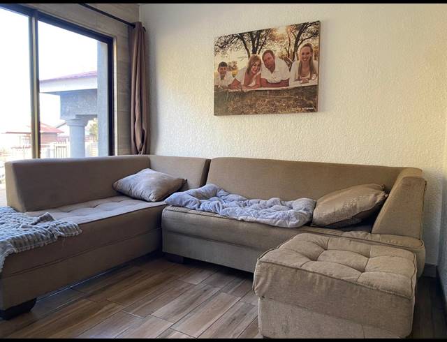3 BEDROOM HOUSE FOR SALE IN VANDERBIJLPARK CW 4
